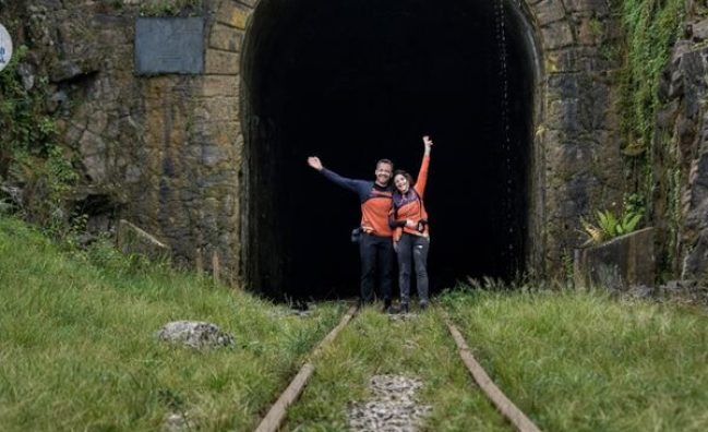 Tour Cisneros Aventura desde Medellín: charcos y túnel ferroviario