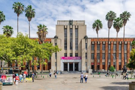 Entrada del Museo de Antioquia en Medellín