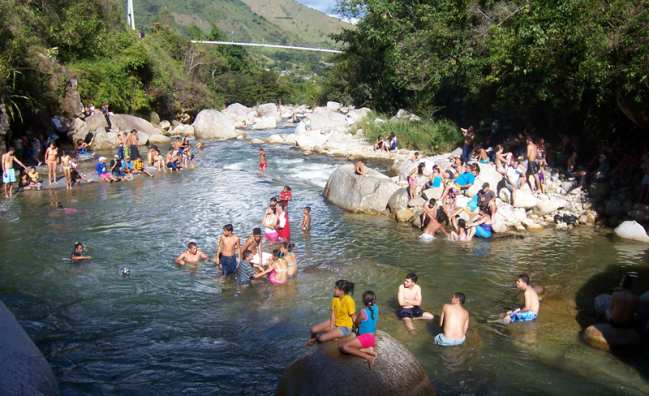 Túnel de la Quiebra y Experiencia Trapiche en Cisneros